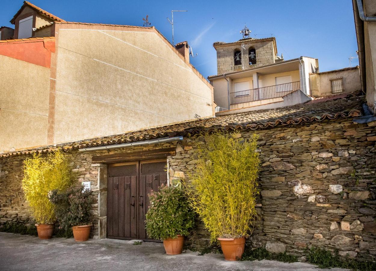 El Hogar Del Herrero Ahigal de los Aceiteros Exterior photo
